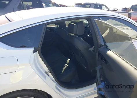 2023 Audi A5 Sportback Premium Plus 45 Tfsi S Line Quattro S Tronic z USA, uszkodzony, nr VIN WAUFACF55PA032391